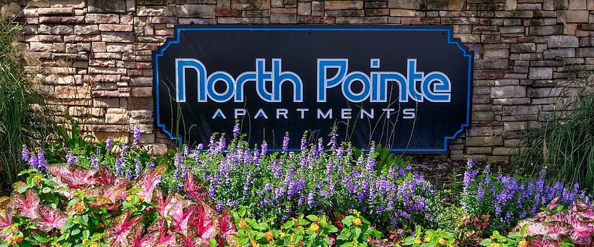 exterior view North Pointe Apartments